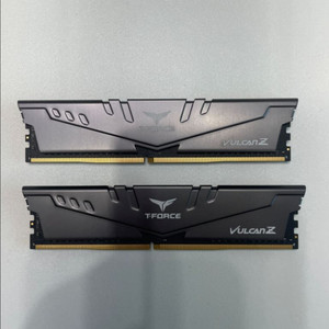 팀그룹 DDR4 3600hz cl18 16gb(8x2)