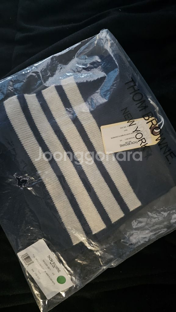 톰브라운 캐시미어 머플러 네이비 팝니다--0
