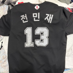 롯데 24년 올드 블랙 프페 105사이즈 전민재