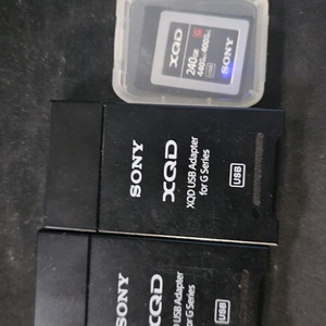 XQD240g / XQD리더기 1개 팝니다