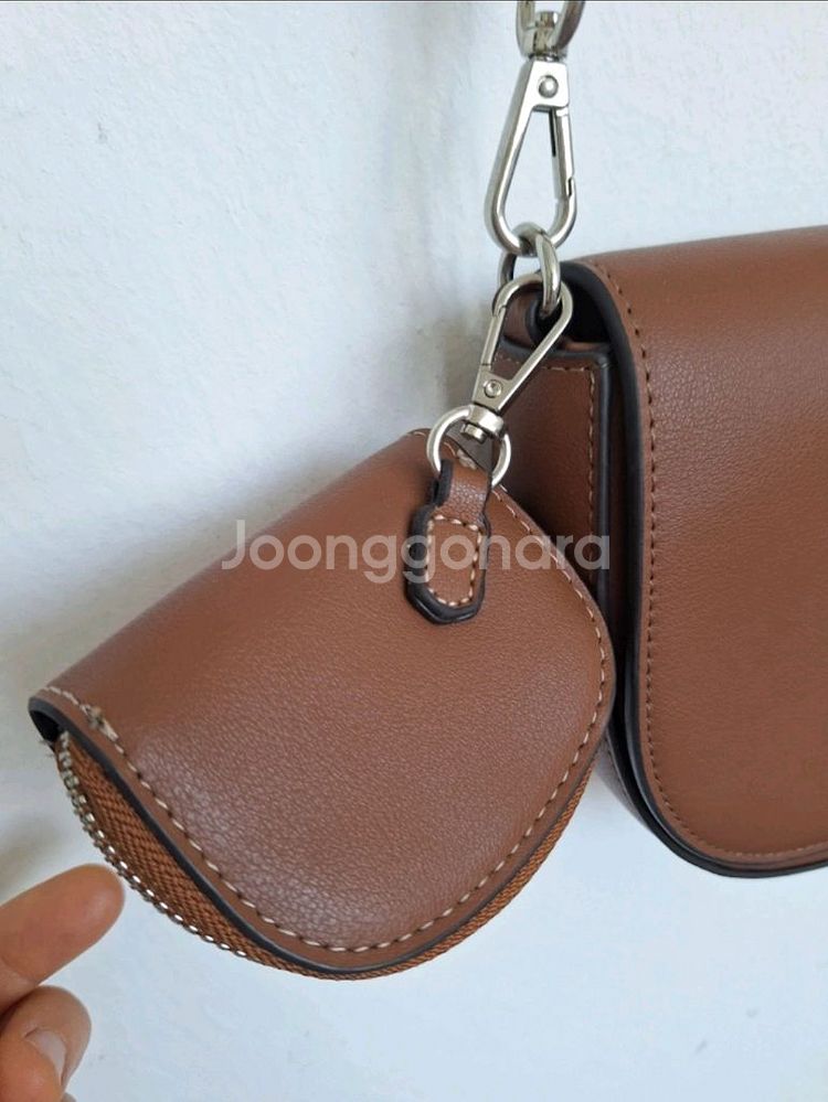 에스콰이아 가죽 미니숄더백ㅡ상태좋음--1