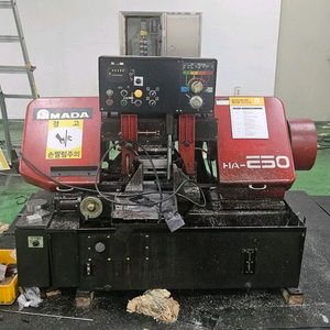 아마다 밴드쏘, 톱기계