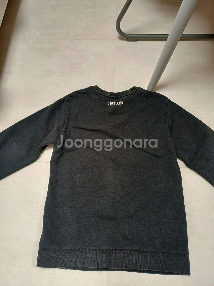 검은색 맨투맨 옷 상의 기모 85--1