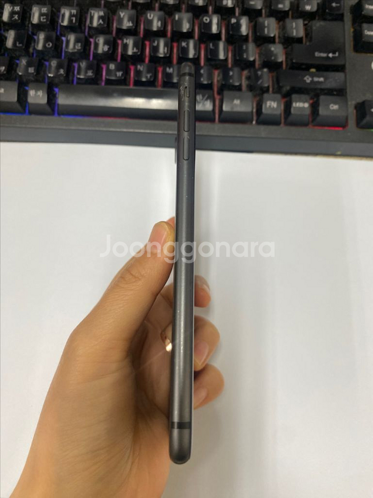 아이폰8플러스 스그 A급 64GB 배터리93%--4