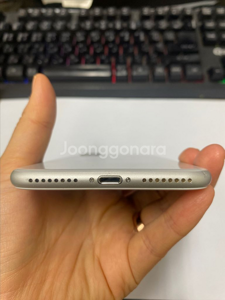 아이폰8플러스 실버 A급 64GB 배터리100%--5