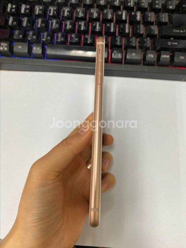 아이폰8플러스 로즈골드 A급 64G 배터리100%--4