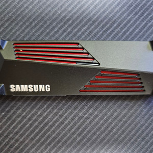 삼성 990PRO SSD 4TB 히트싱크 팝니다.