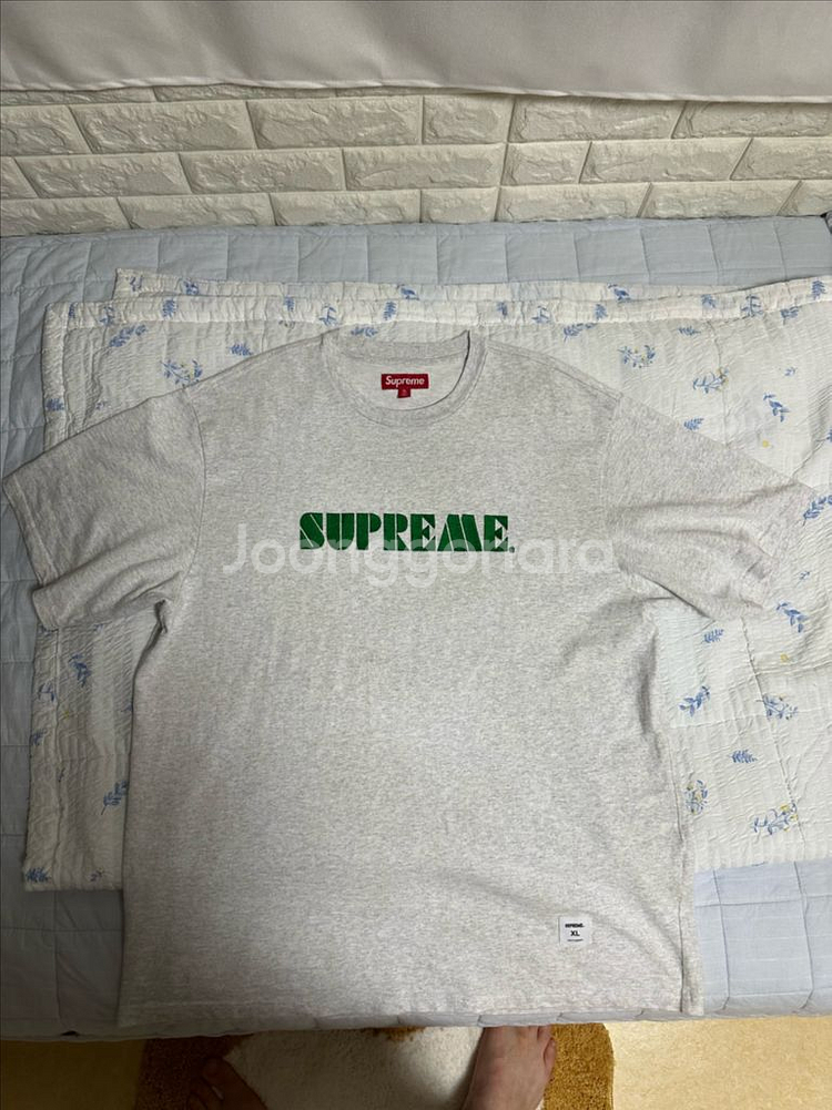 (XL)슈프림 스텐실 애쉬그레이 반팔티--1