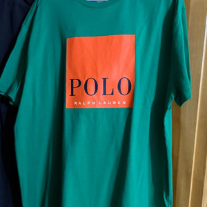폴로 티셔츠