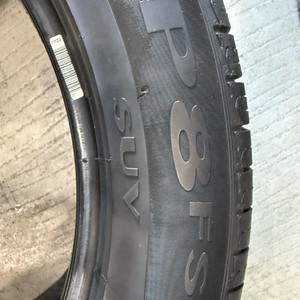 피렐리 P8 235/55 R19 SUV 중고 타이어판매