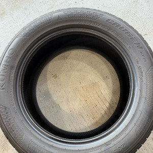 금호 크루젠 HP71 타이어 235/55 R17 1본
