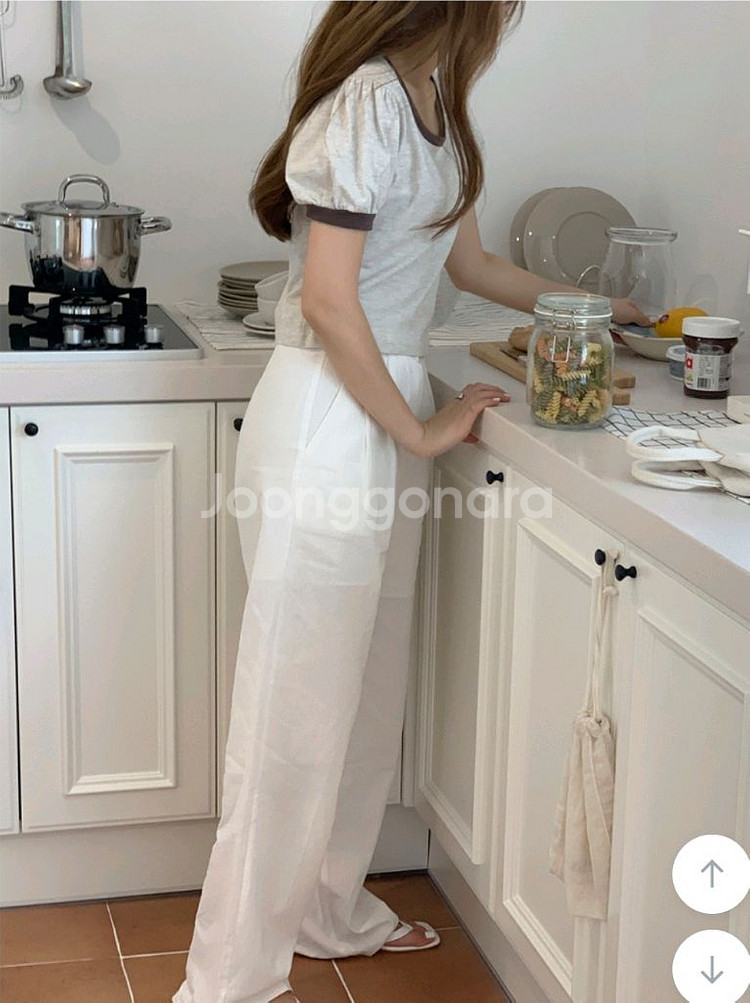 퍼프 오트밀&브라운 반팔 티셔츠--3