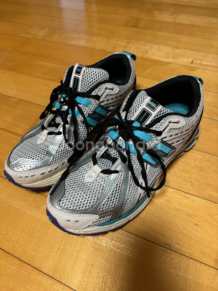 뉴발란스 1906 US10.5--0