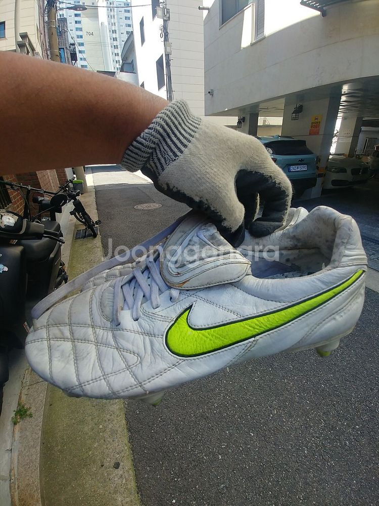 나이키 레전드 SG 265m 화이트색--1