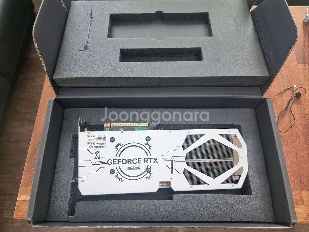 RTX 4070 Ti SUPER WHITE 그래픽카드--4