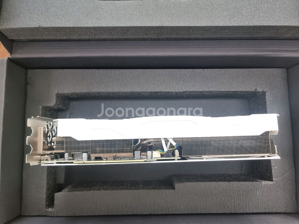 RTX 4070 Ti SUPER WHITE 그래픽카드--5