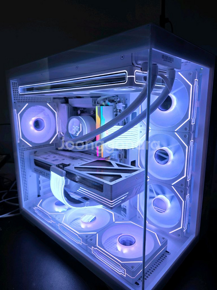 라이젠7 9800X3D RTX5080 새본체--2
