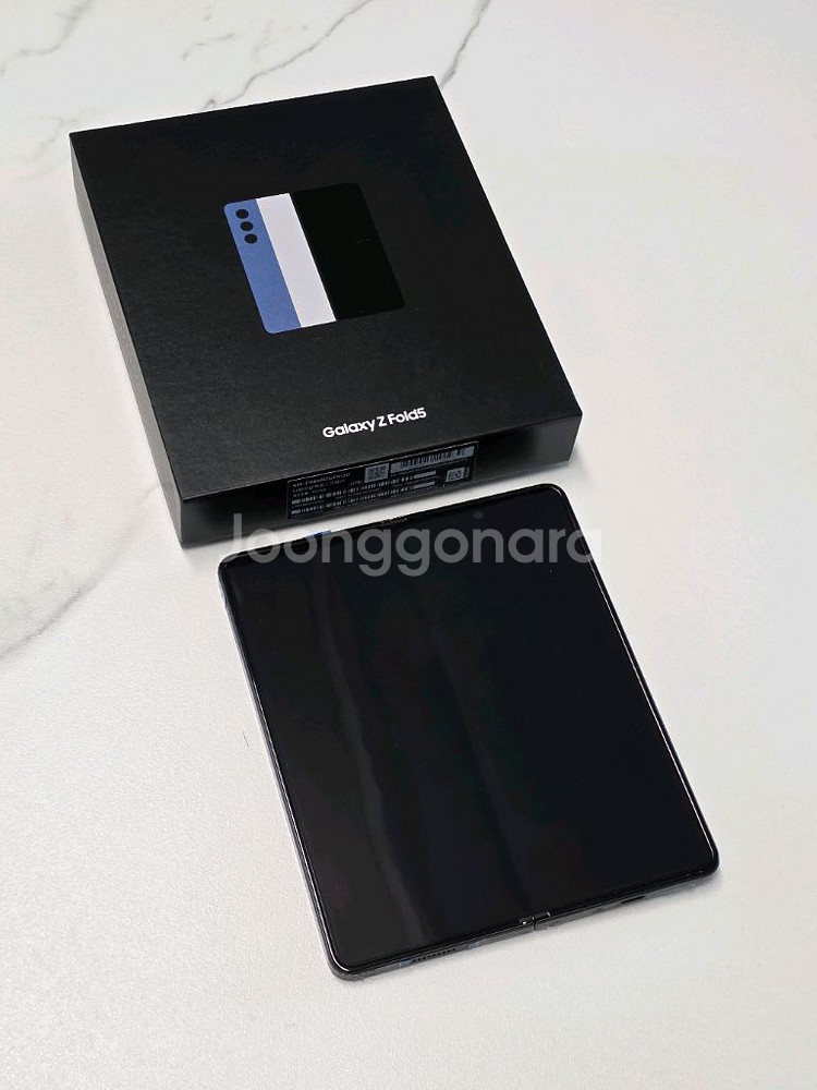 갤럭시 Z폴드5 1TB 그레이 색상 판매합니다~--6