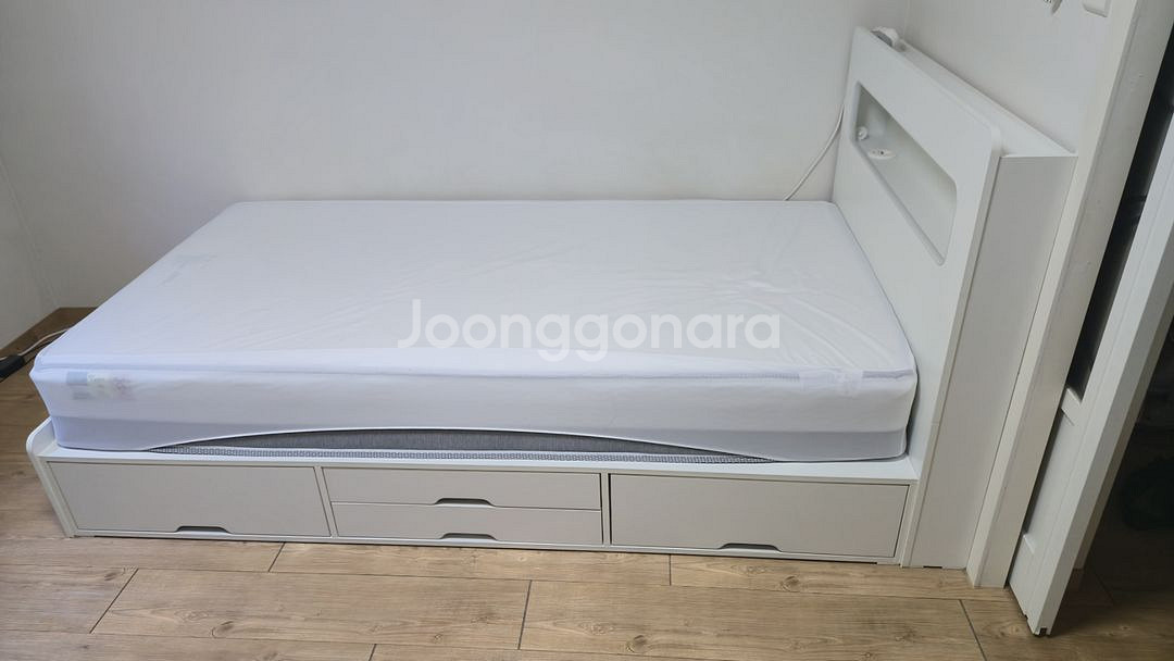삼익가구 레이즈 LED 수납 침대 (정상가35만원)--0