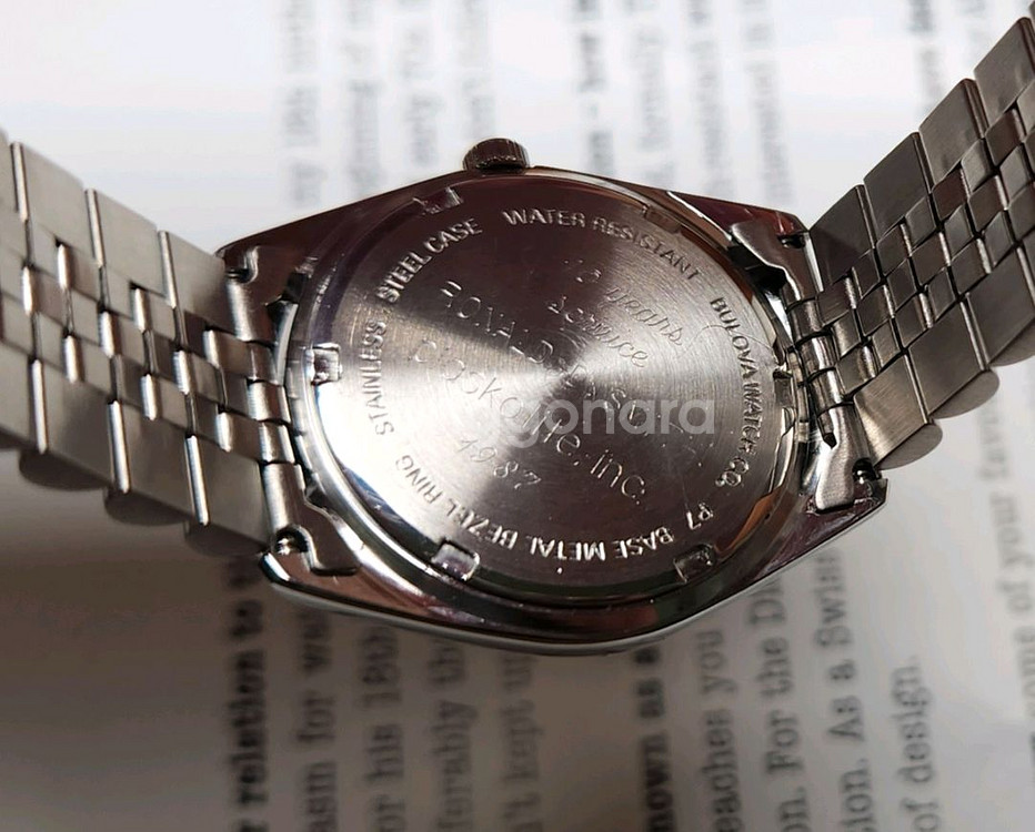 부로바 마린스타 데이데이트 샴골판 각베젤 콤비쿼츠 쥬빌--7