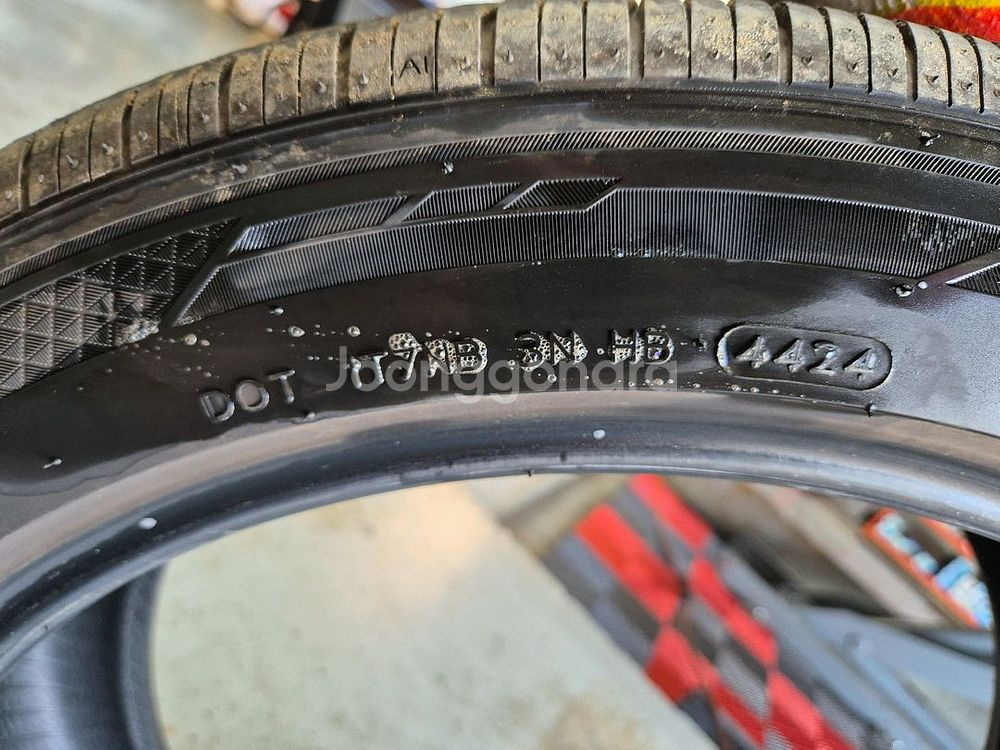 한국타이어 아이온 SUV 255/45R20--2