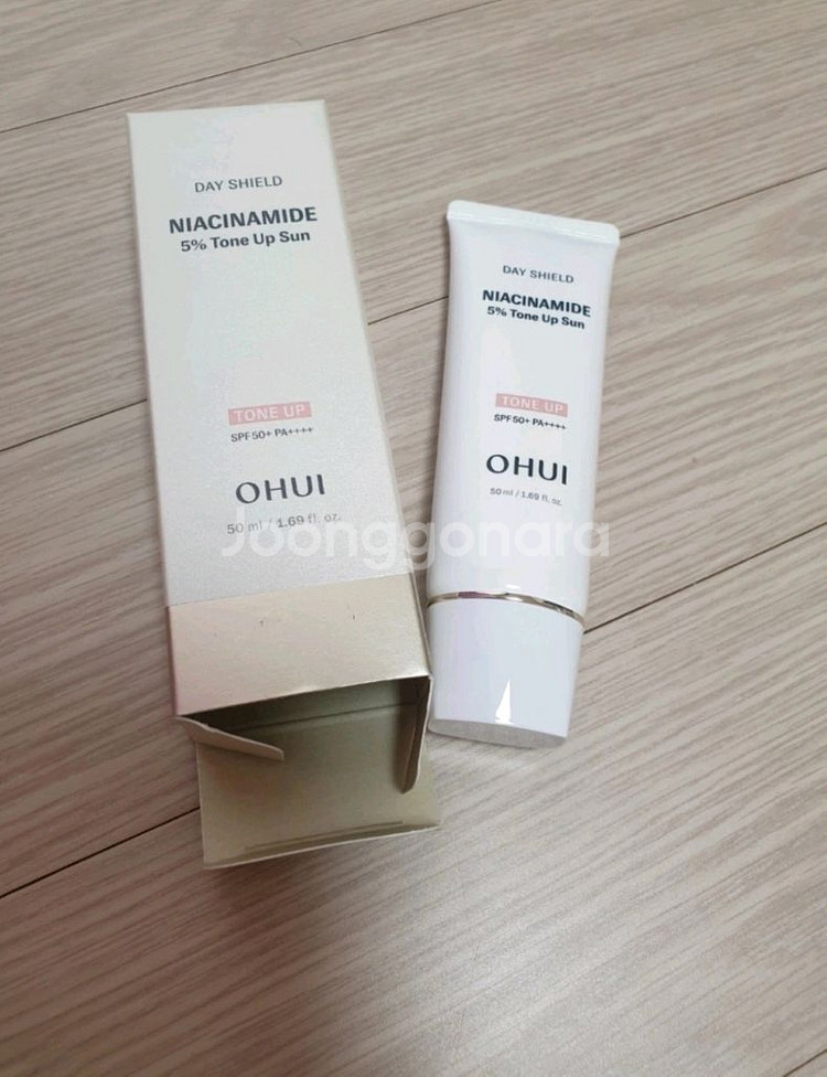 오휘 데이 쉴드 나이아신아마이드 톤업 선크림50ml--0