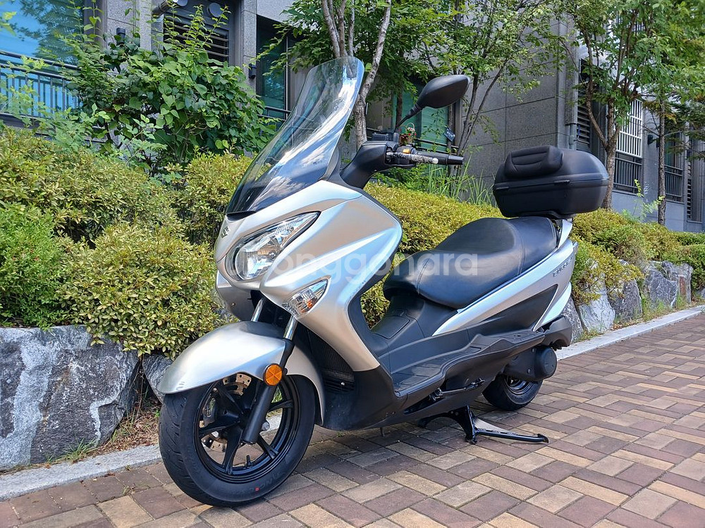 버그만 125 은색 2018년식--2