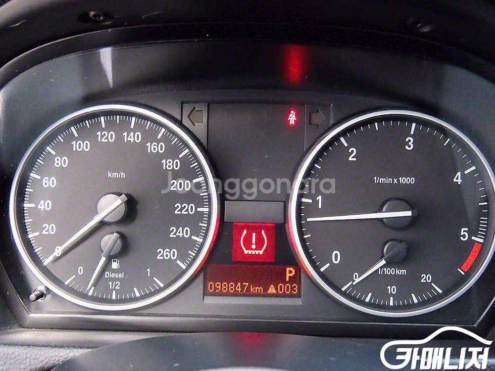 [BMW]3시리즈 (E90) 320d 세단 M 스포츠--8