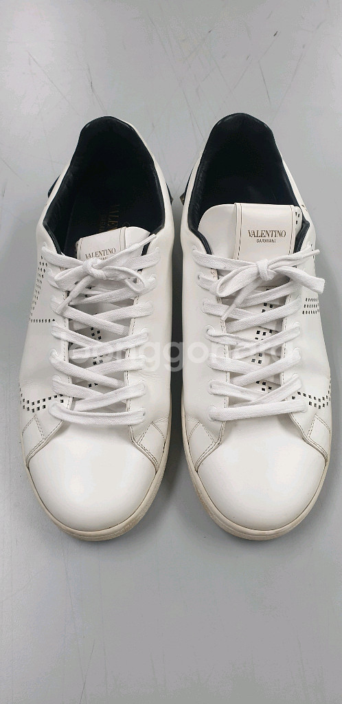 발렌티노 스니커즈--1