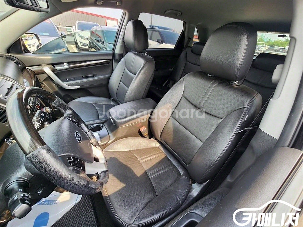 [기아]쏘렌토 R 디젤 2WD 2.0 TLX 최고급형--9