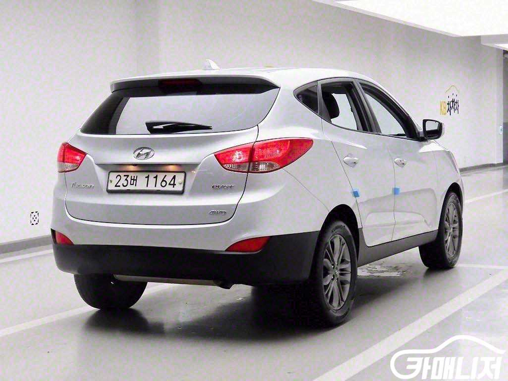 [현대]뉴 투싼iX 디젤(E-VGT)4WD 스마트 스페--3