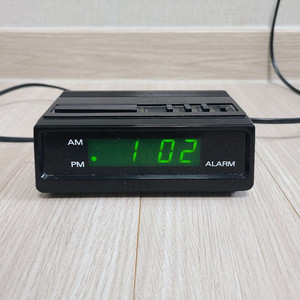 골동품 레트로 탁상시계