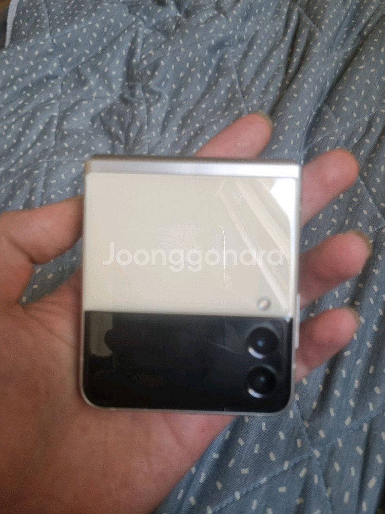갤럭시z플립3팝니다(배터리불량)--0