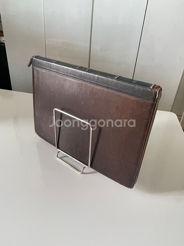트웰브사우스 맥북 가죽케이스 14인치--0