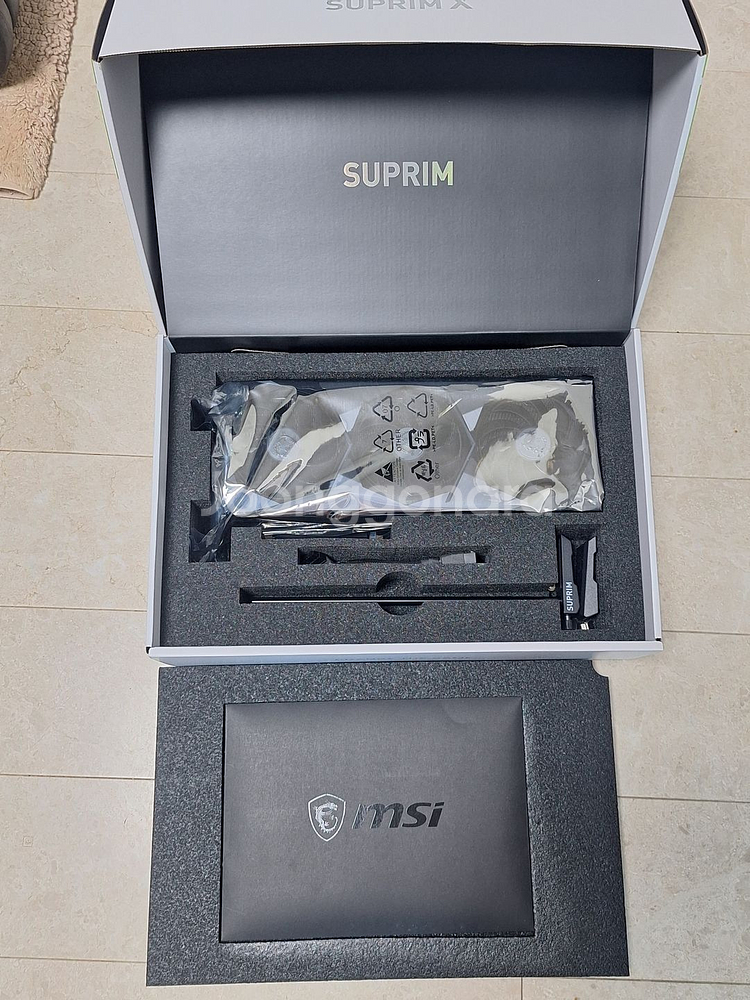 MSI RTX3090Ti 슈프림 X 판매합니다.--1