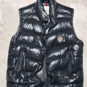 몽클레어 패딩조끼 XL