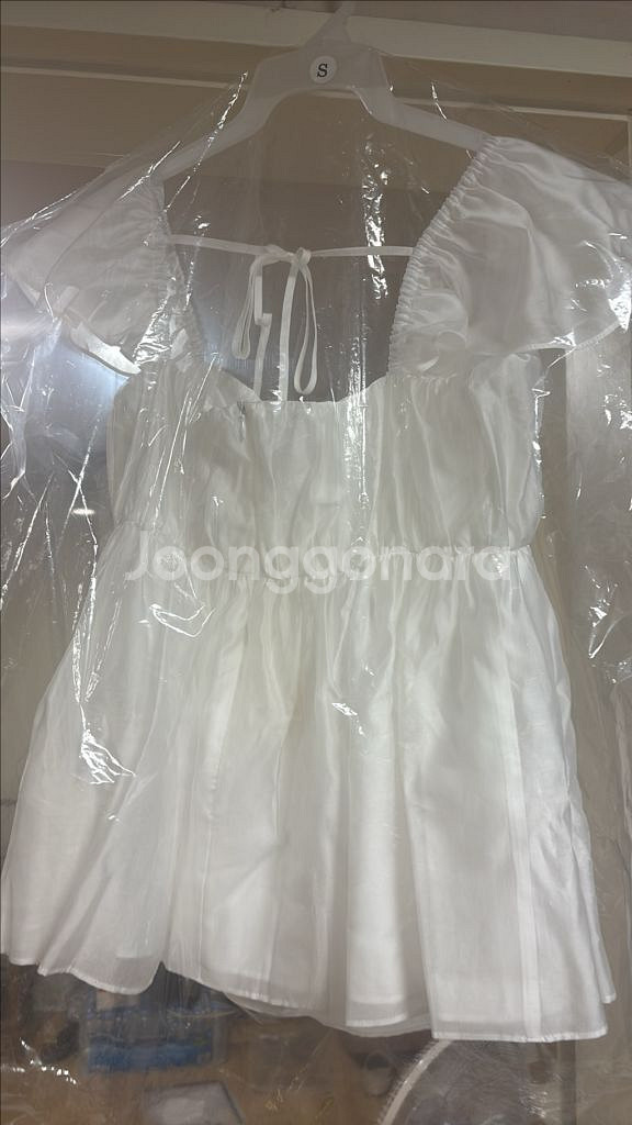 르플레인 엔젤 블라우스 S 새상품 판매합니다--3