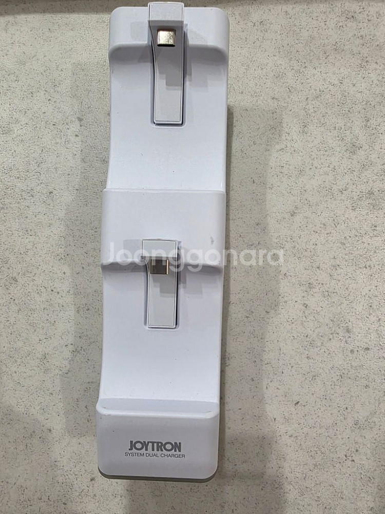 ps5 듀얼센스 충전거치대(조이트론)--0