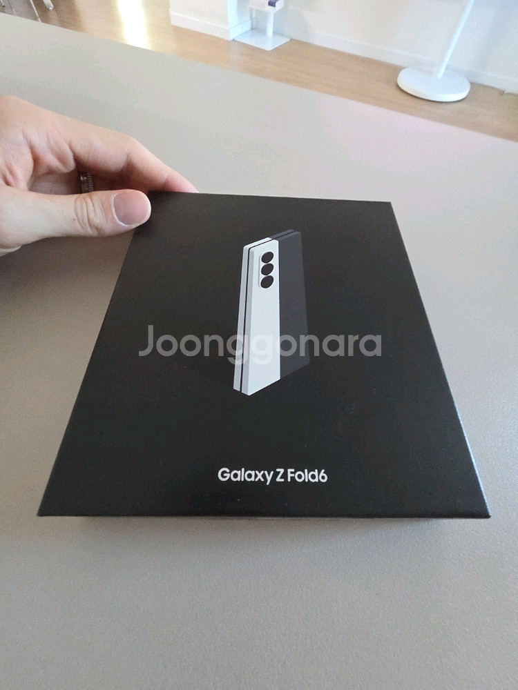갤럭시 폴드6 한정판 화이트 1테라(1TB)--0