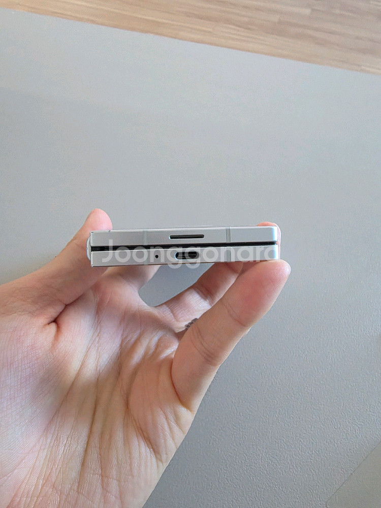 갤럭시 폴드6 한정판 화이트 1테라(1TB)--5