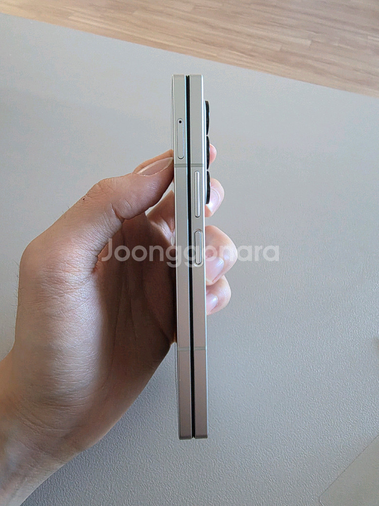 갤럭시 폴드6 한정판 화이트 1테라(1TB)--12
