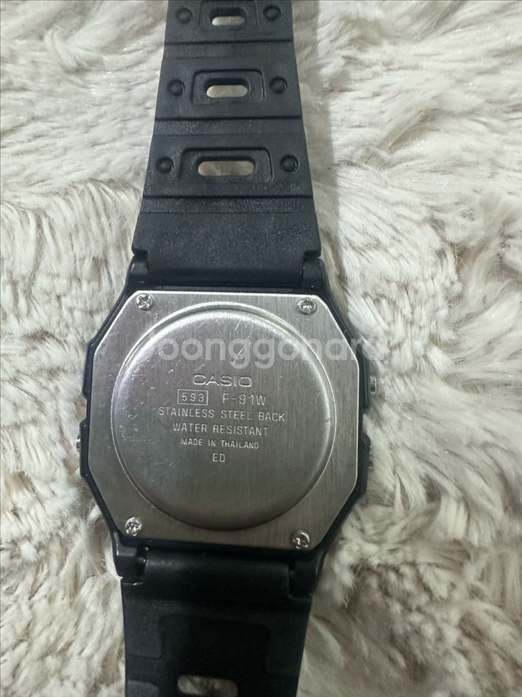 카시오 F-91W 디지털 손목시계 판매합니다--6