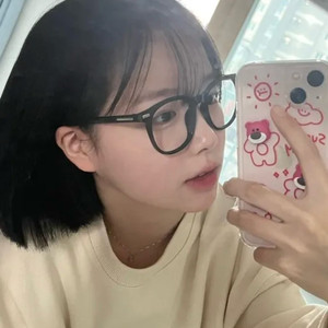 블루라이트 차단 뿔테안경 + 곰돌이 안경 케이스