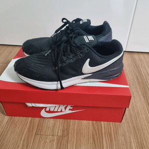 나이키 줌 스트럭처 운동화 스니커즈 270 nike