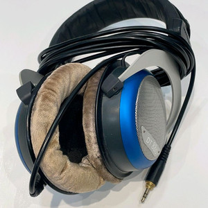 BEYERDYNAMIC 베이어다이나믹 DT-880