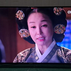 4167 폴라노이드 55인치 스탠드 UHD+LED TV