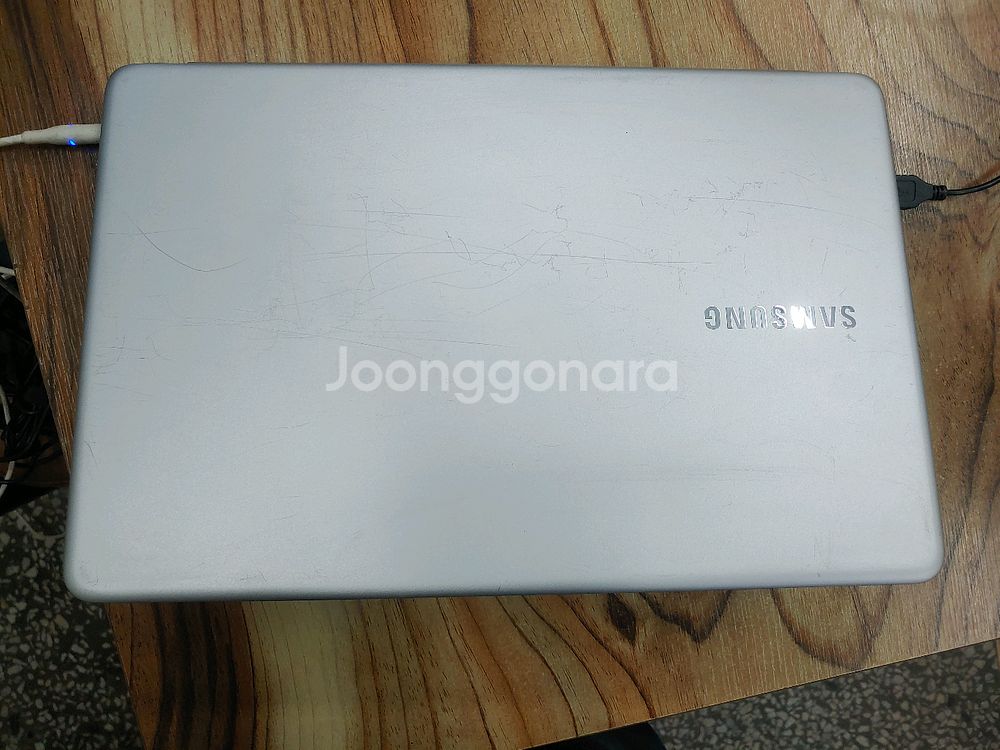 삼성노트북9 올웨이즈(nt900x5n) i3. 7세대--1