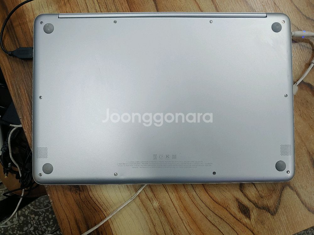 삼성노트북9 올웨이즈(nt900x5n) i3. 7세대--2