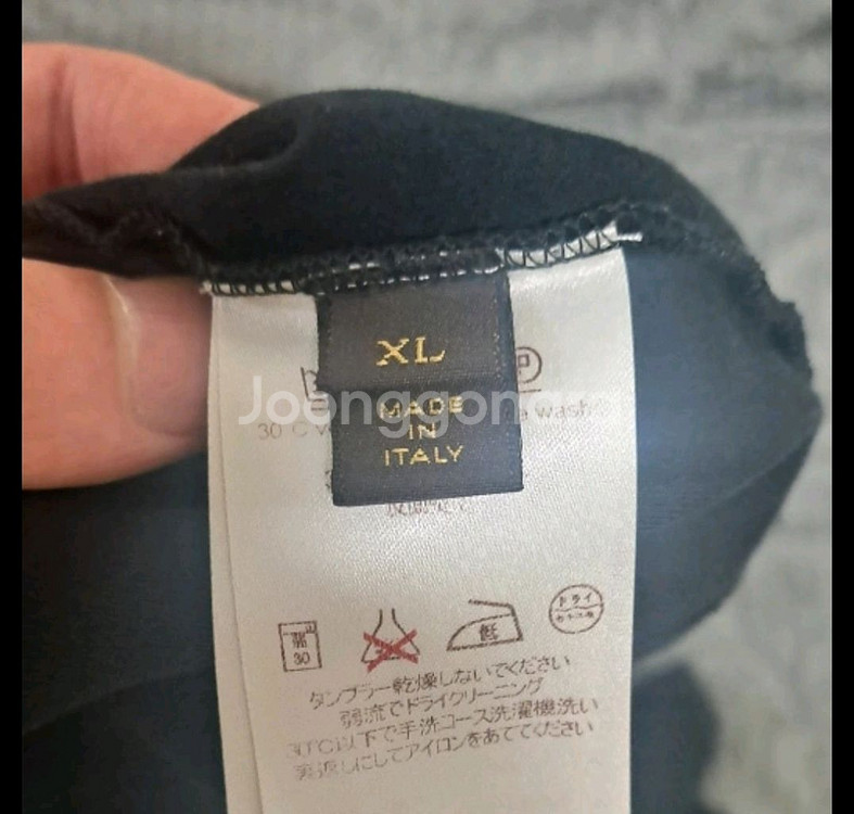 루이비통 반팔--1