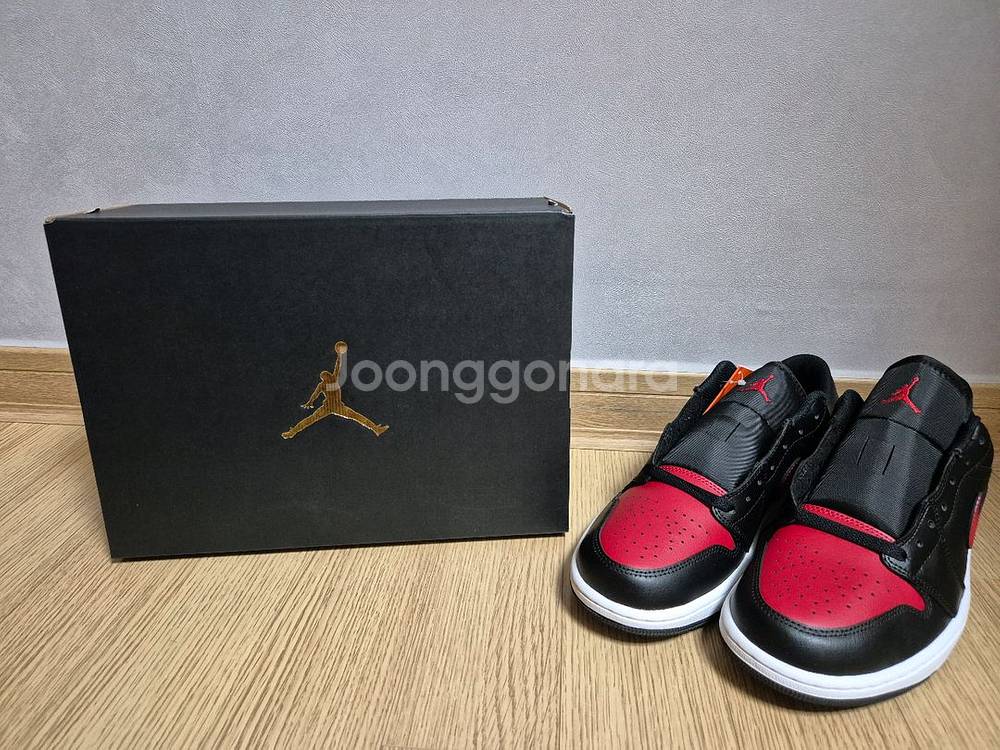 (270) 조던 1 로우 블랙 바시티 레드--1